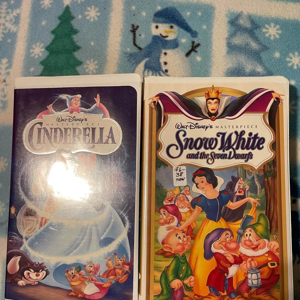 Snow White and the seven dwarfs VHS tape plus Cinderella Lot of 2
